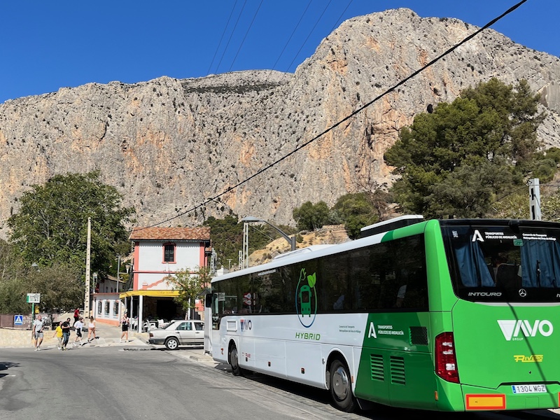 Bus bij Caminito del Rey in Zuid-Spanje