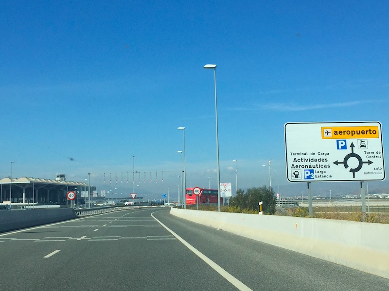 Verkeersbord bij vliegveld Malaga