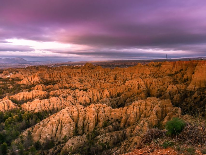 Uitzicht op Badlands van Marchal (Geopark Granada)