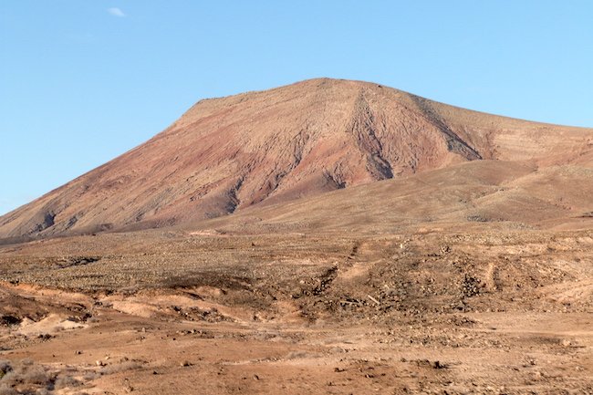 De Montaña Roja (=Rode Berg) vulkaan op Fuerteventura